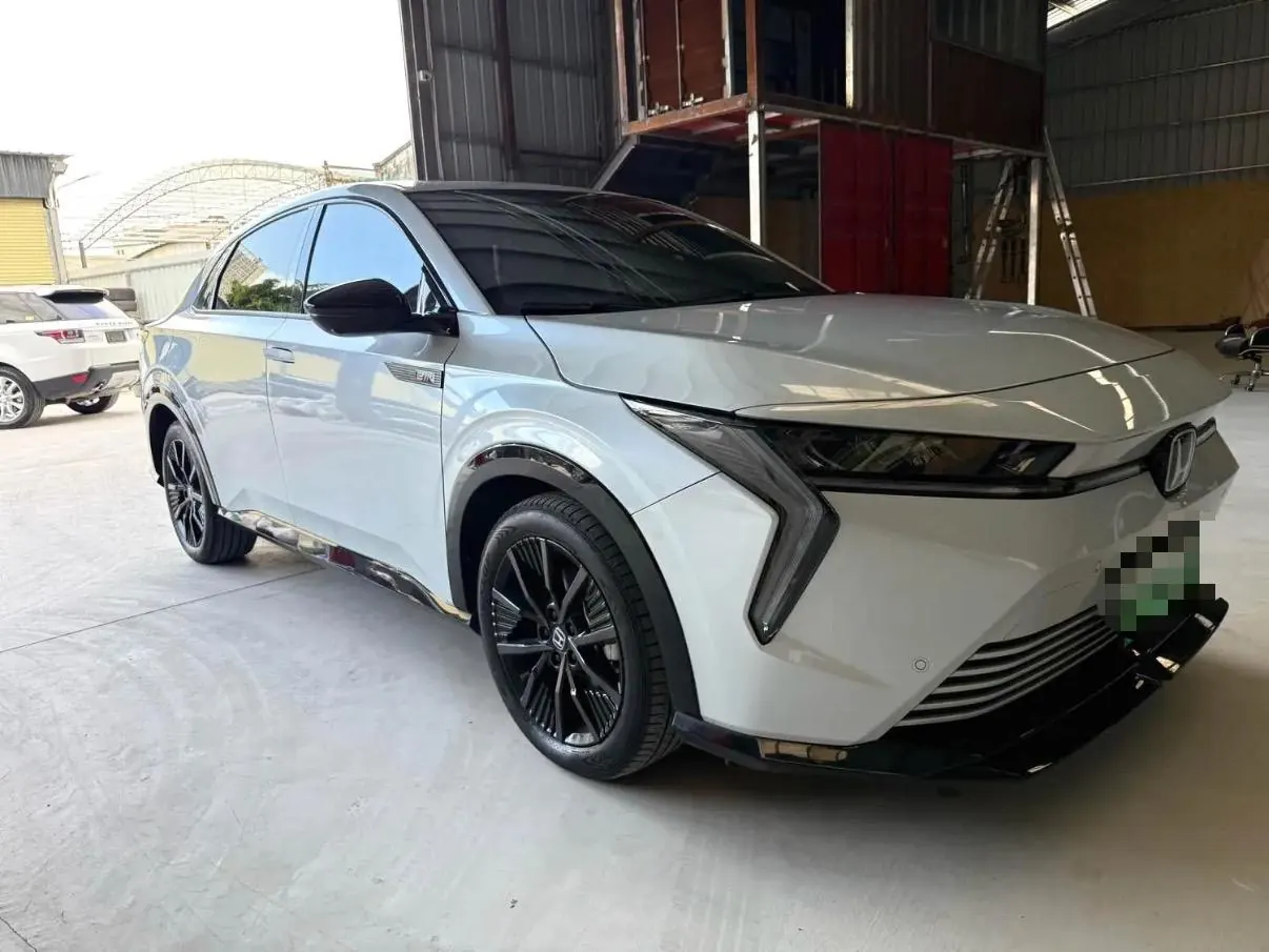 Honda 2024 Hunting Light e:NS2 Shining Edition Automatic Gear 3
