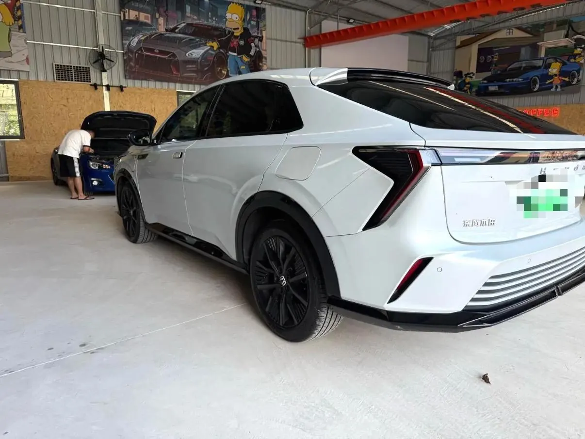 Honda 2024 Hunting Light e:NS2 Shining Edition Automatic Gear 7