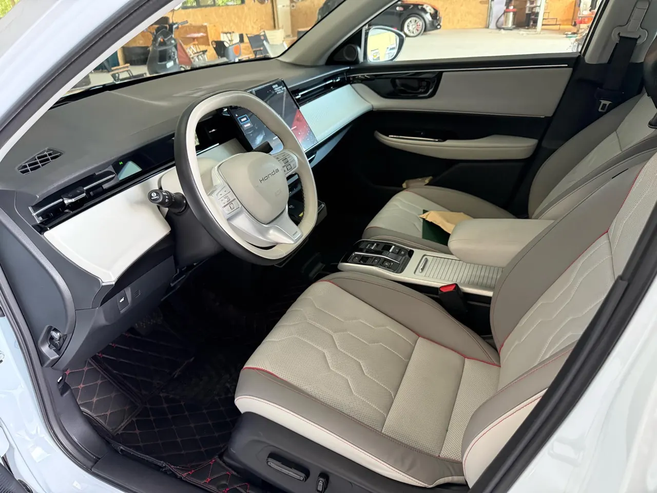 Honda 2024 Hunting Light e:NS2 Shining Edition Automatic Gear 8