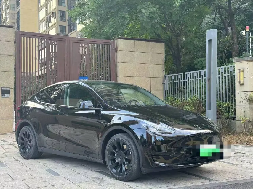 Tesla 2023 Model Y long endurance all-wheel drive version automatic transmission 2