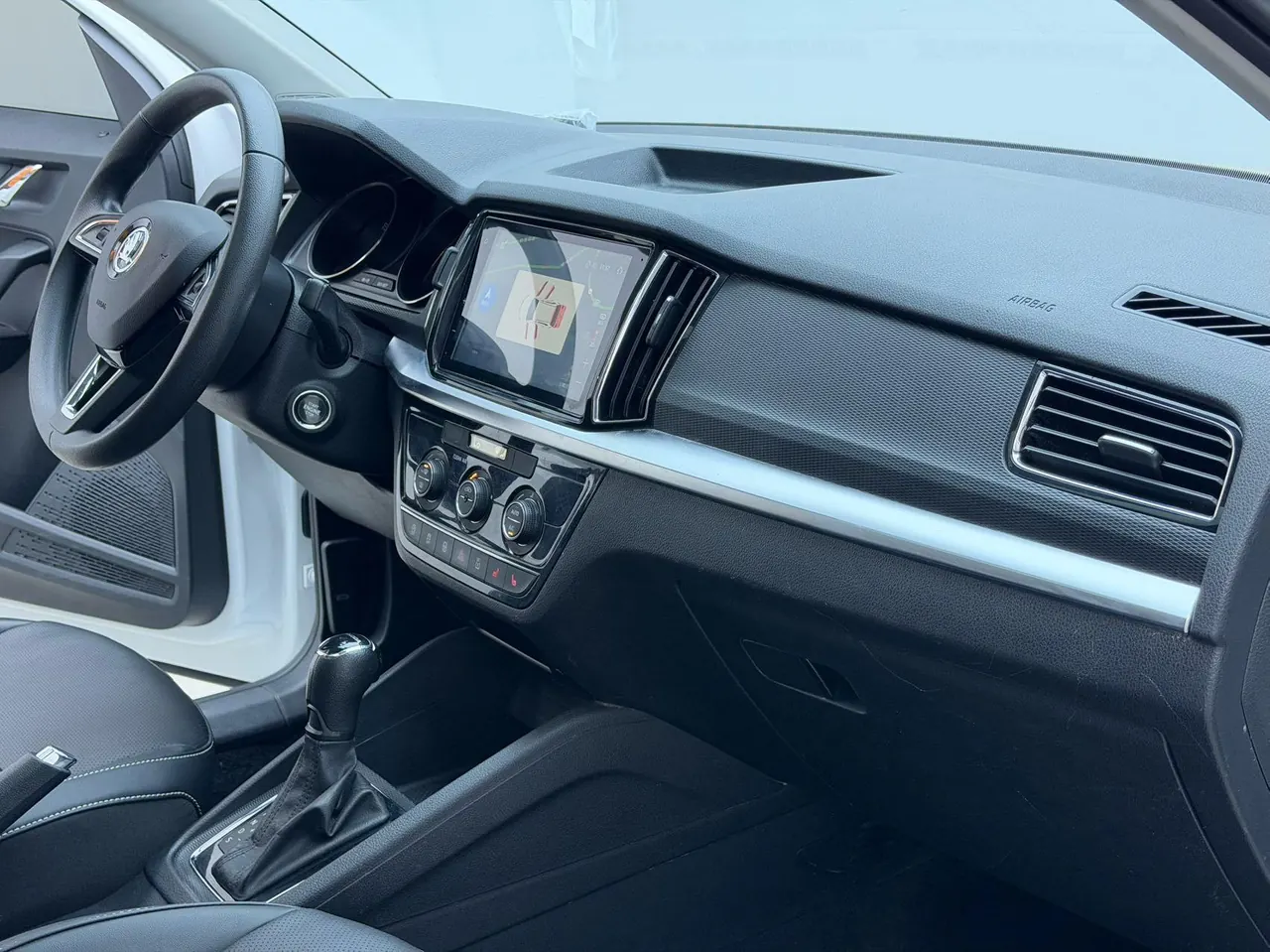 Skoda 2023 Komick 1.5 Comfortable Edition Automatic Gear 11