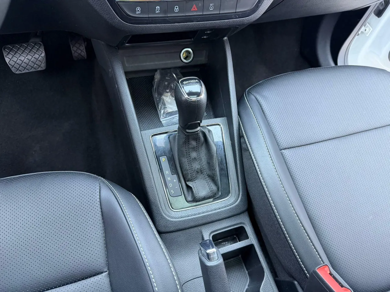 Skoda 2023 Komick 1.5 Comfortable Edition Automatic Gear 8