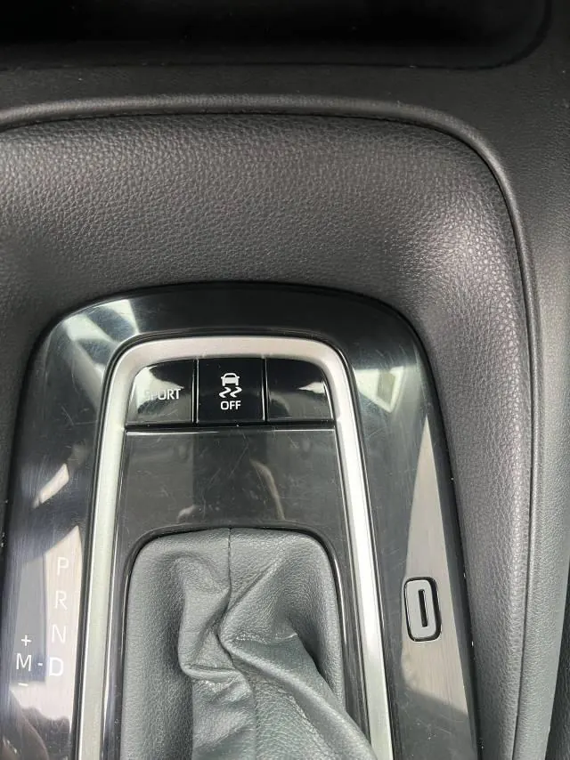 Toyota 2021 Corolla 1.5 Stepless Elite Edition Automatic Transmission 12