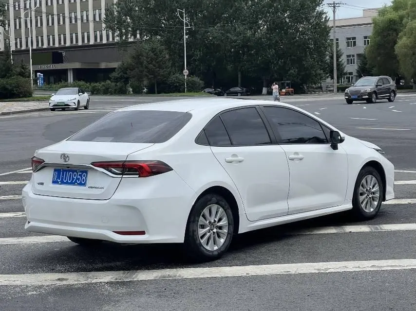 Toyota 2021 Corolla 1.5 Stepless Elite Edition Automatic Transmission 6