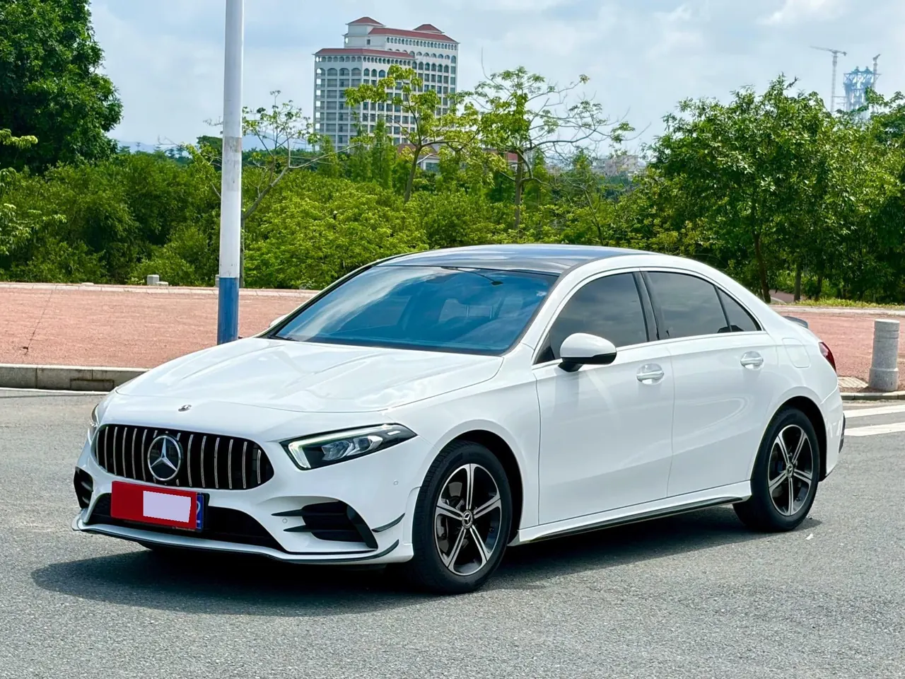 Mercedes Benz Class A 2022 A 200 L 1.3T Fashion (Change 3) Automatic - View 1