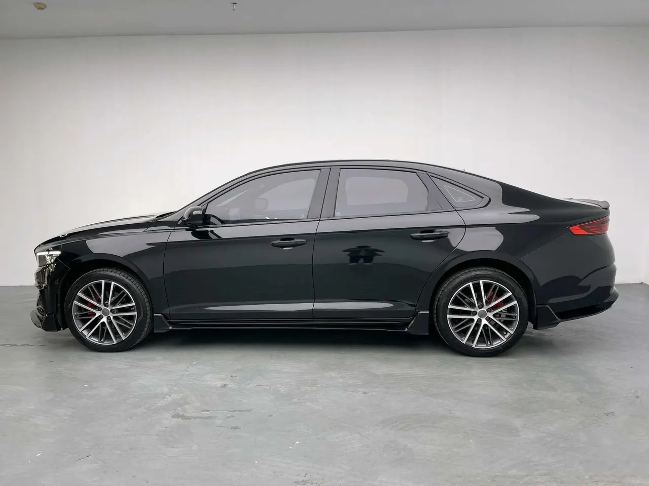 Geely 2024 Xingrui 2.0TD Qingyun Edition Automatic Gear 9
