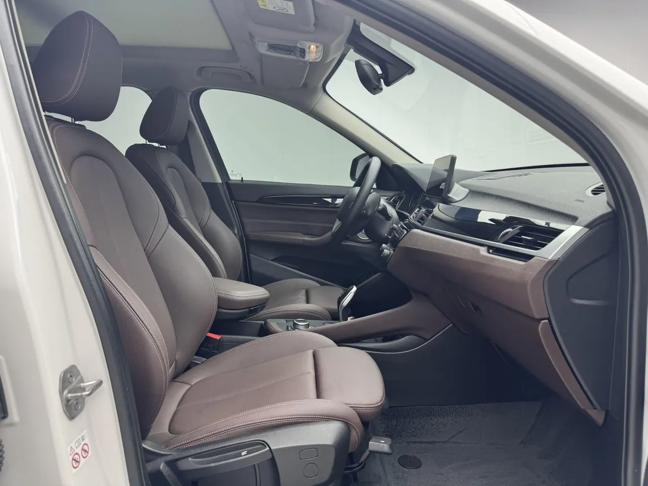 BMW 2022 X1 sDrive20Li 1.5T fashion automatic gear 9