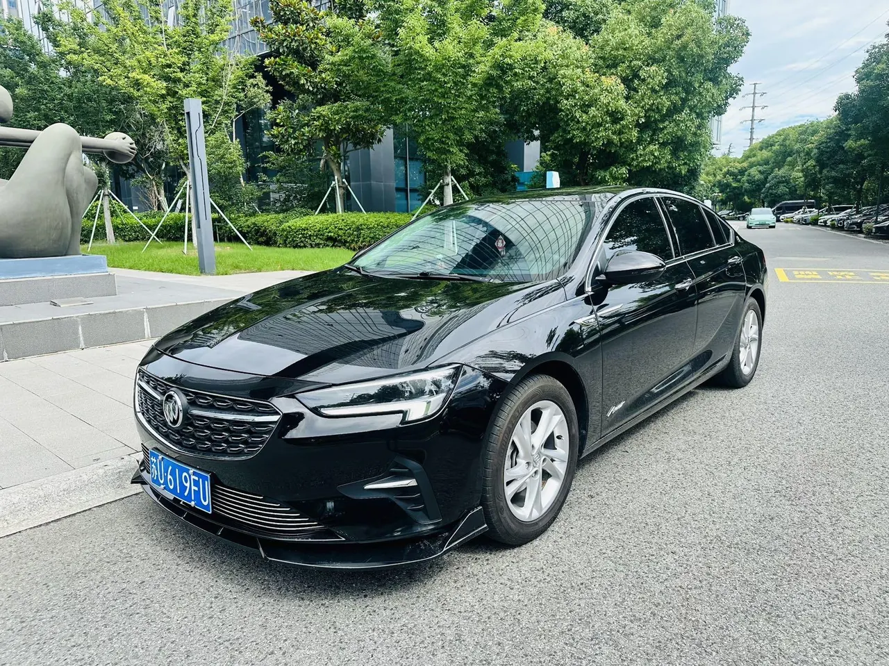 Open image lightbox: Buick 2023 Regal 1.5T 552T Smart Automatic Gear