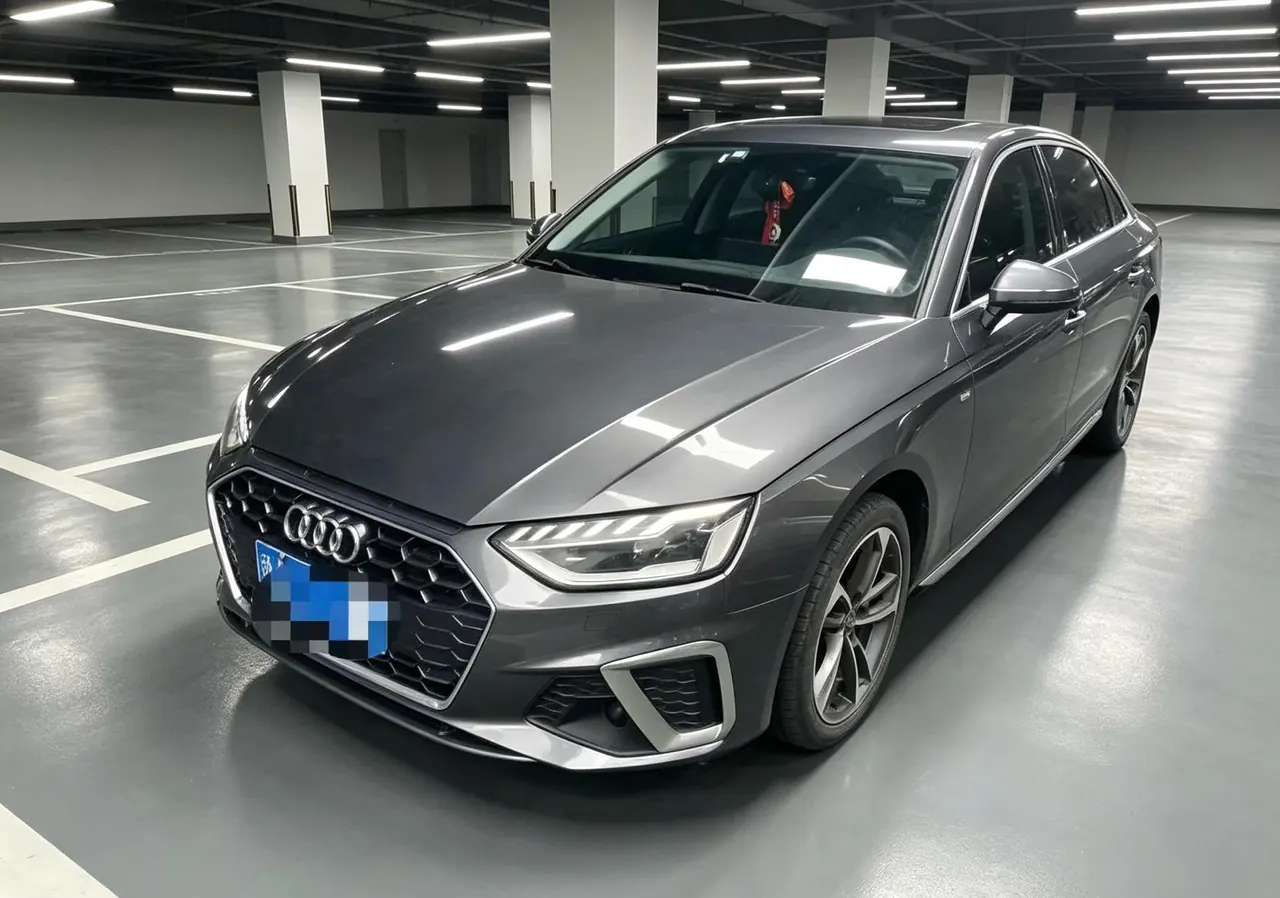 Audi 2020 A4L 2.0TFSI 40TFSI Fashion Dynamic Automatic - View 1