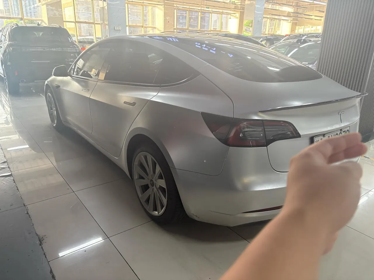 Tesla 2022 Model 3 rear-wheel drive version of automatic transmission 5