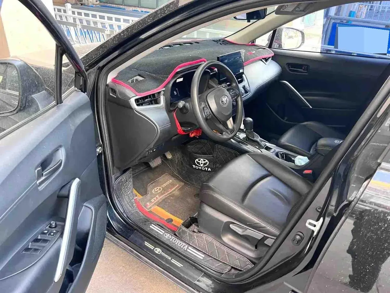 Toyota 2024 Corolla Ruiyuan Dual Engine 2.0 Stepless Intelligent Electric Hybrid Pioneer Edition Automatic Gear 3