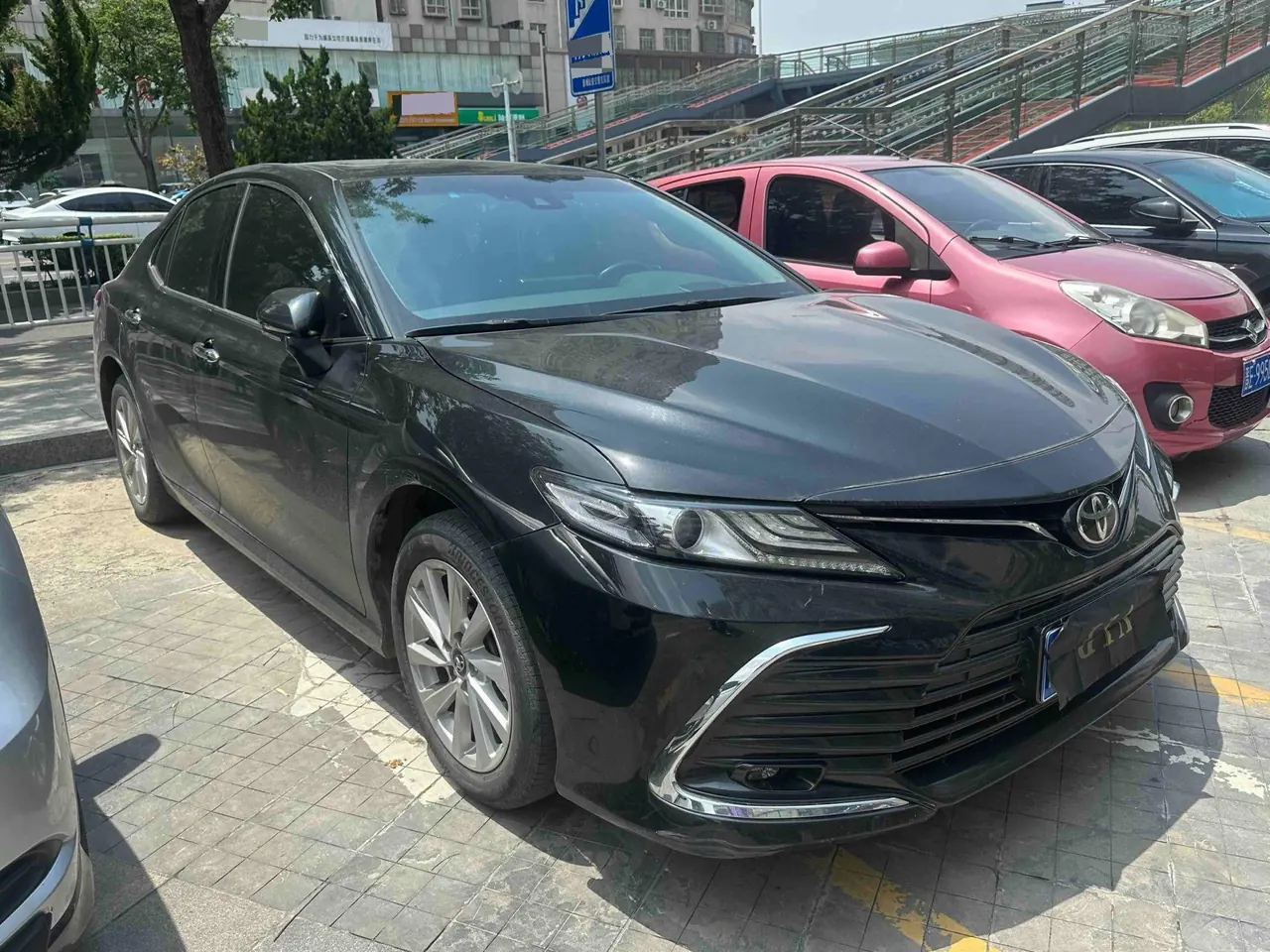 Toyota 2021 Camry 2.0G Stepless Deluxe Edition Automatic Gear 3