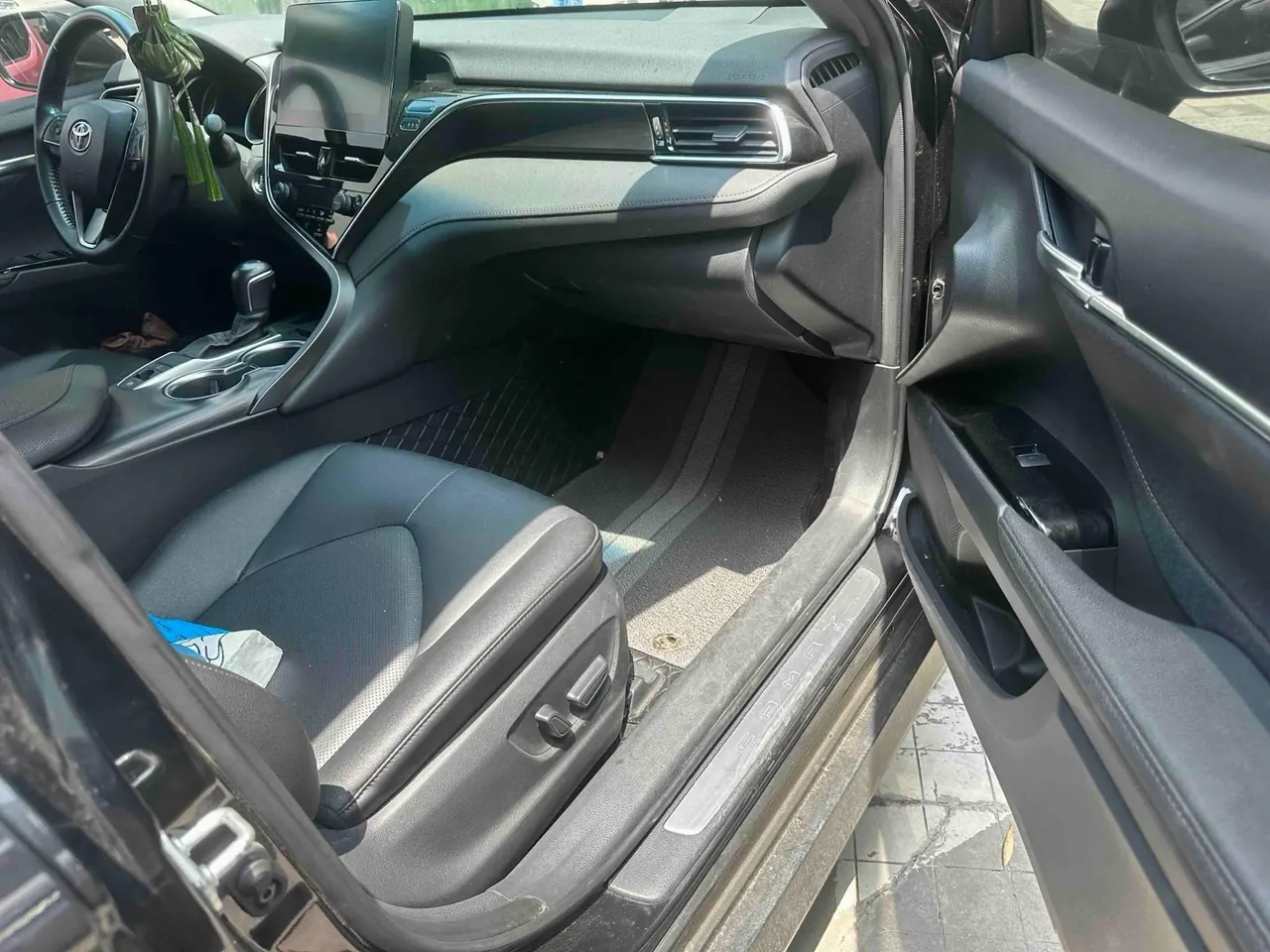Toyota 2021 Camry 2.0G Stepless Deluxe Edition Automatic Gear 9