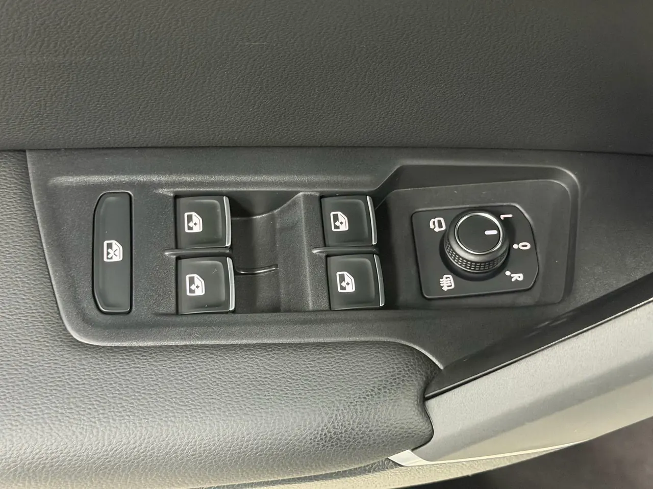 Volkswagen 2022 Tanyue 1.4TSI 280TSI Two-Drive Deluxe Smart Joint Edition Automatic Gear 6