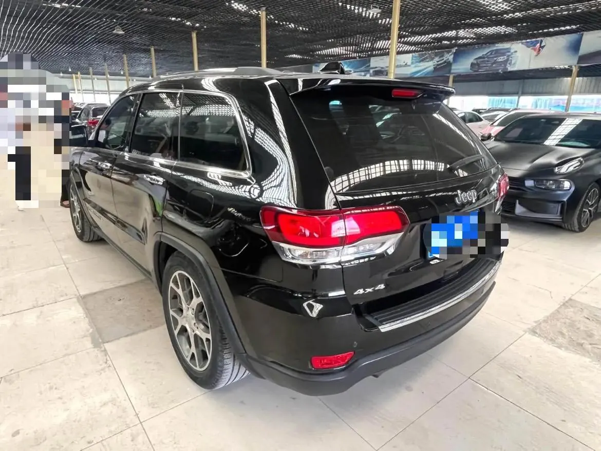 Jeep Grand Cherokee (Imported) 2020 Grand Cherokee 3.0 Elite Navigation Edition Automatic Gear 3