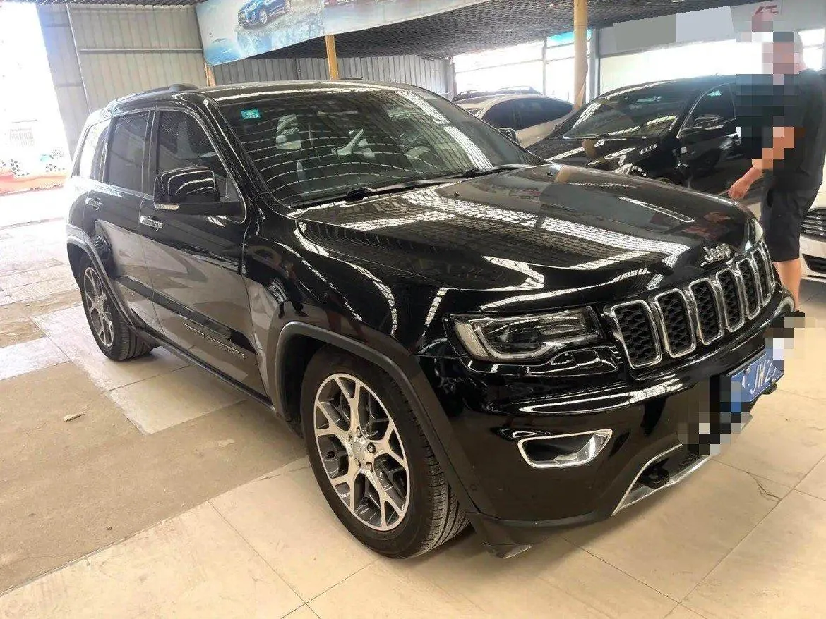 Jeep Grand Cherokee (Imported) 2020 Grand Cherokee 3.0 Elite Navigation Edition Automatic Gear 5