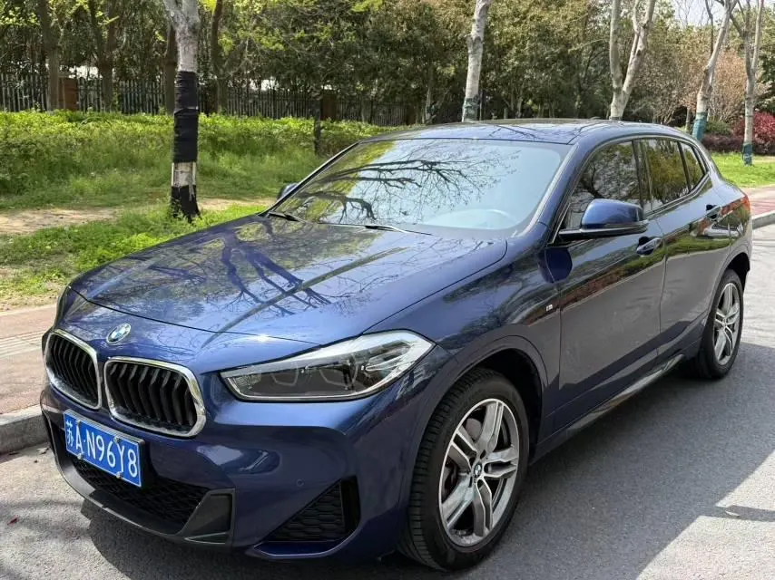 Открыть галерею: BMW 2020 X2 sDrive25i 2.0T Leading M Sports Suit Automatic Gear