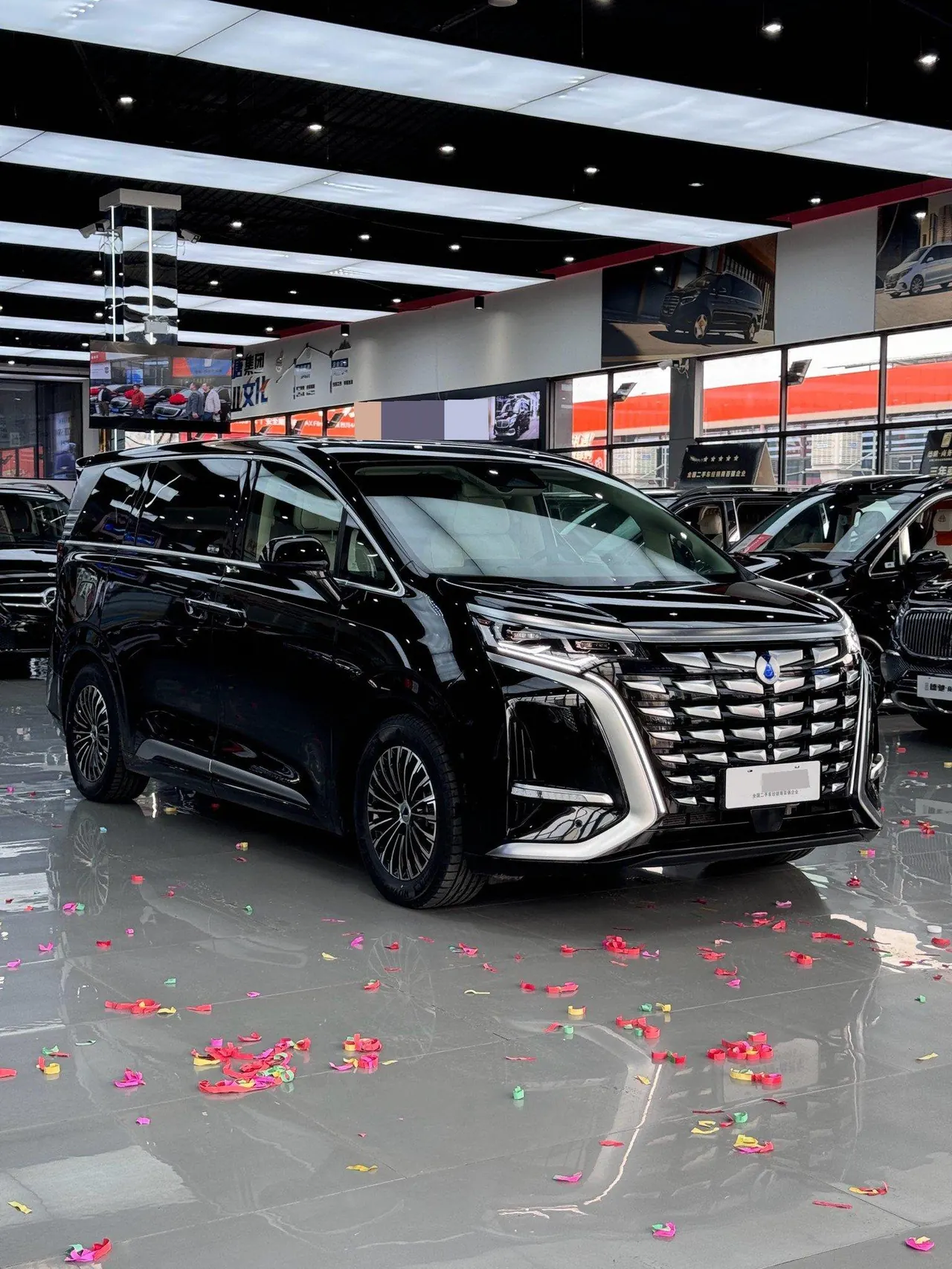 Denza 2024 Denza D9 DM-i 1.5T stepless 980 four-wheel drive flagship automatic gear 2