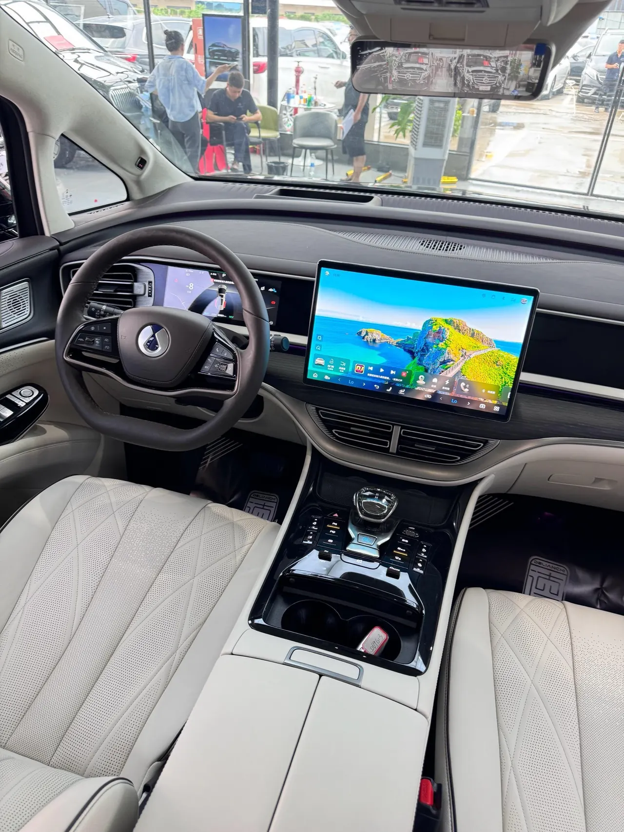 Denza 2024 Denza D9 DM-i 1.5T stepless 980 four-wheel drive flagship automatic gear 9
