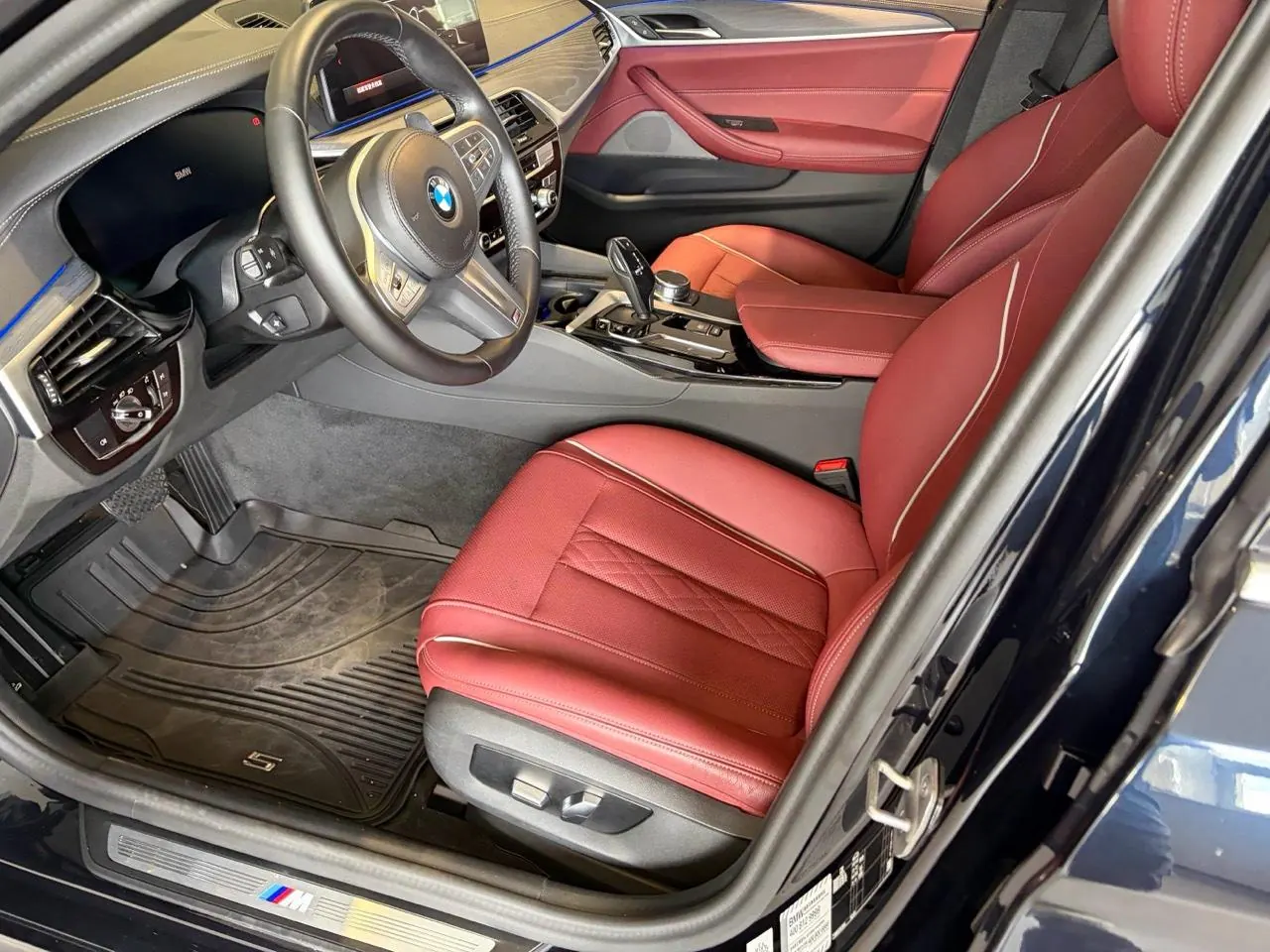 BMW 5 Series 2023 530Li 2.0T Leading M Sports Suit Automatic Gear 3