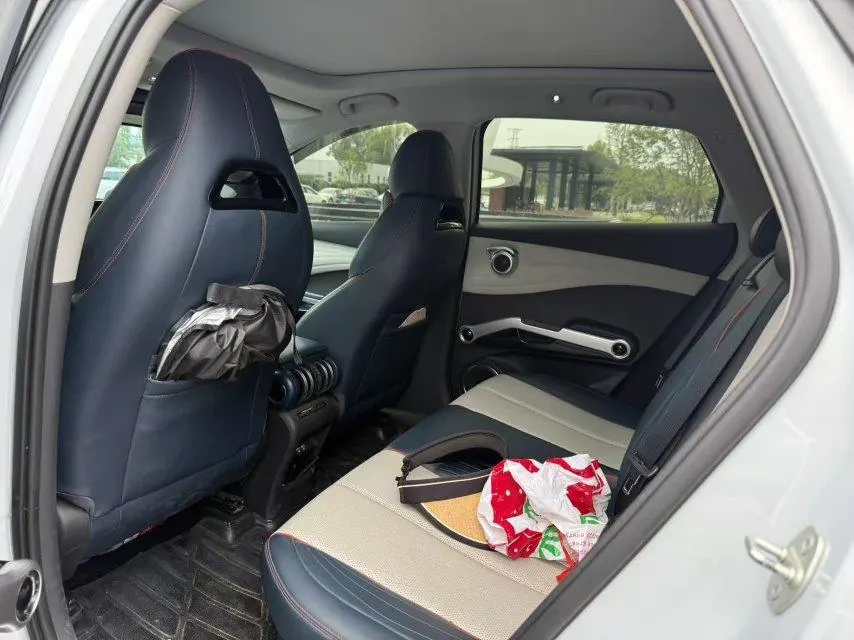 BYD Yuan PLUS 2022 Yuan PLUS 430KM Honorable Automatic Gear 3