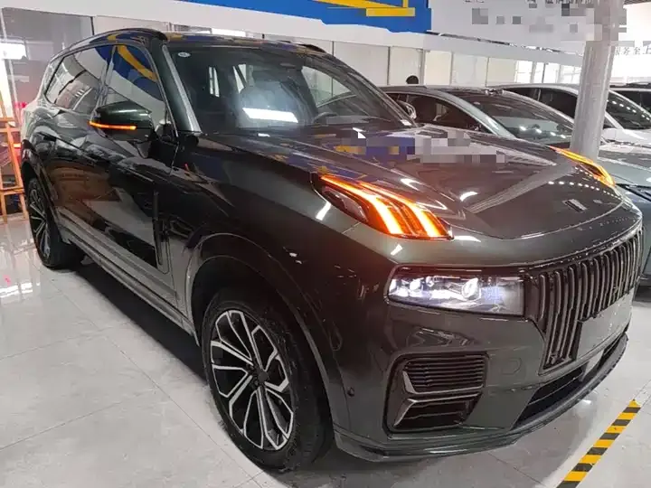 LYNK&amp;CO 09 EM-P 2024 2.0TD EM-P 4WD ULTRA 6-seat 4