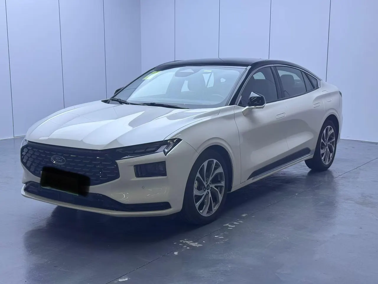 Open image lightbox: Ford 2026 Mondeo 2.0T EcoBoost Extreme Automatic