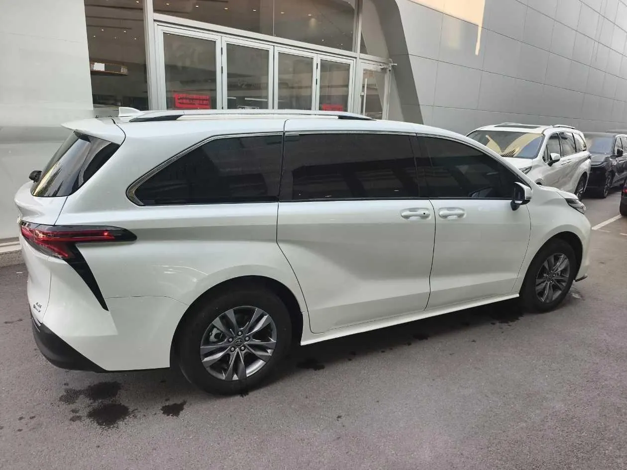 Toyota 2026 Sana 2.5 Stepless Two-Drive Comfort Edition Automatic Transmission 12