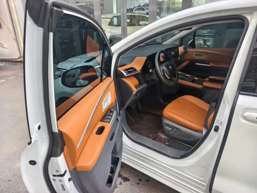 Toyota 2026 Sana 2.5 Stepless Two-Drive Comfort Edition Automatic Transmission 2