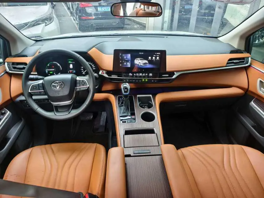 Toyota 2026 Sana 2.5 Stepless Two-Drive Comfort Edition Automatic Transmission 4