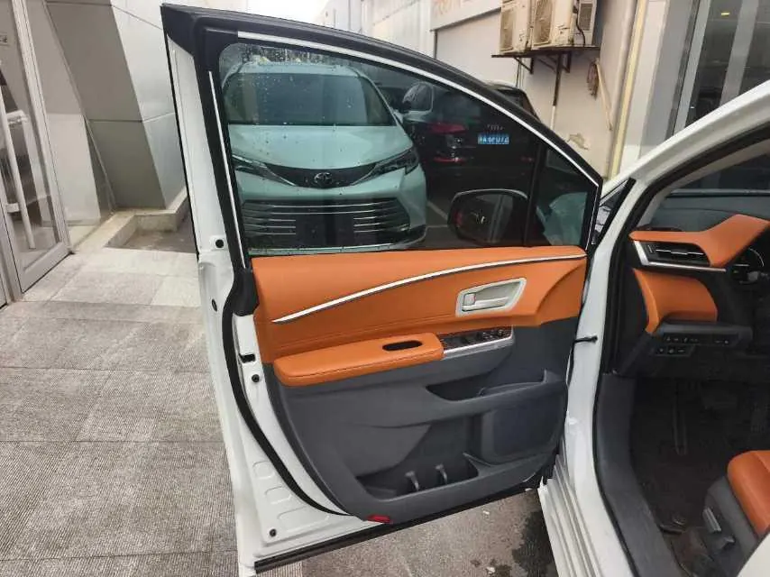 Toyota 2026 Sana 2.5 Stepless Two-Drive Comfort Edition Automatic Transmission 6