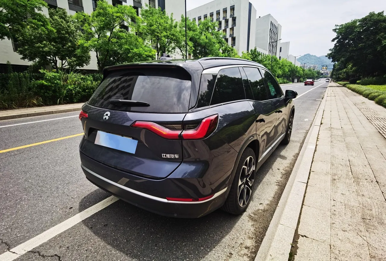 NIO 2022 ES8 Pilot Edition 75kWh 6-seat Automatic Gear 3