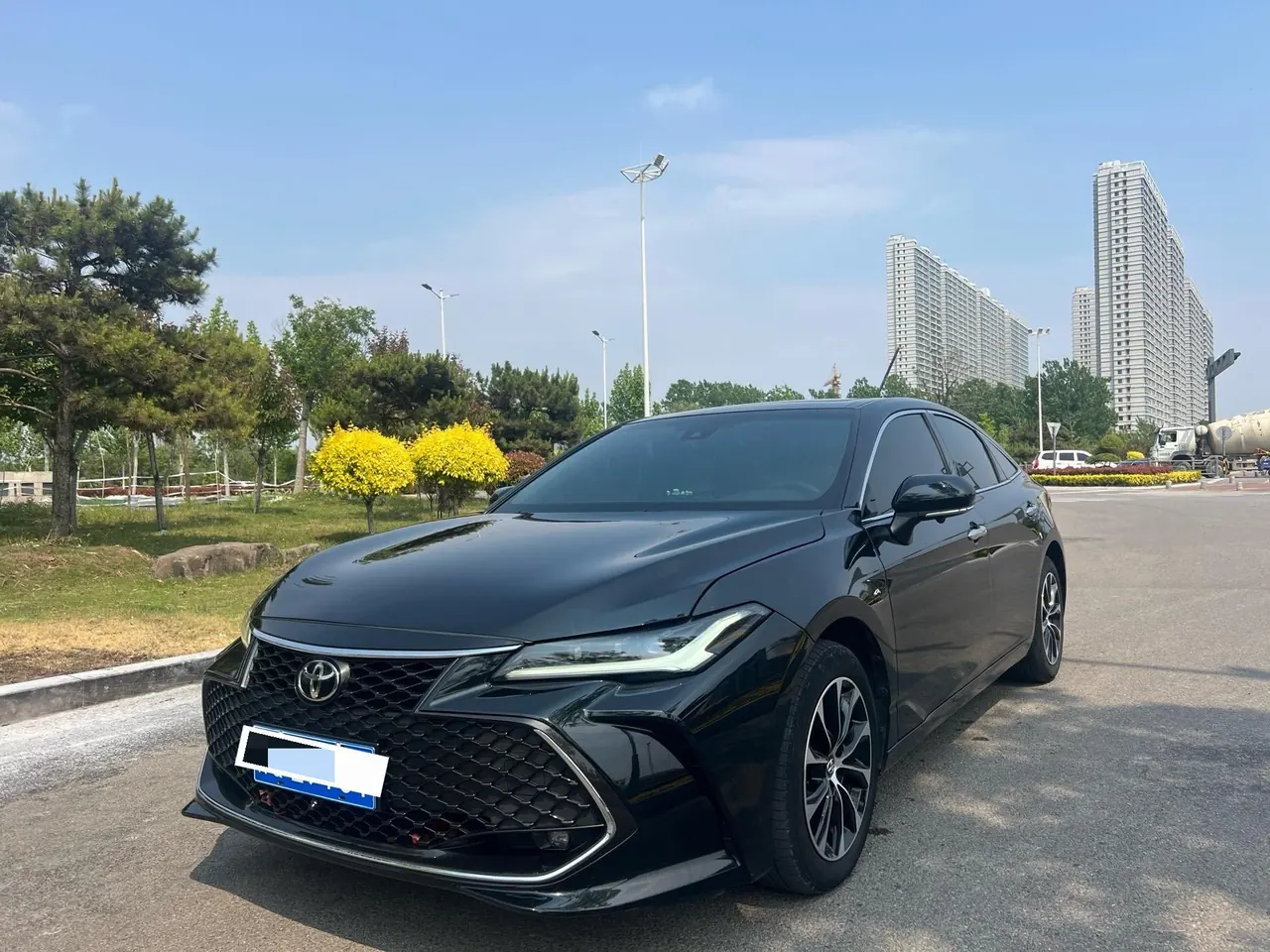 Toyota 2022 Asian Dragon 2.5 Deluxe Edition Automatic - View 1