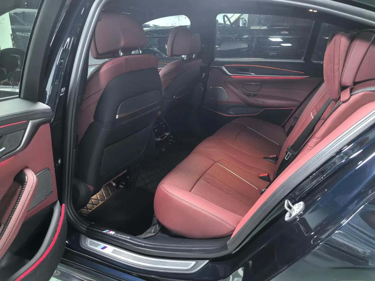 BMW 5 Series 2022 530Li 2.0T Exclusive M Sports Suit (Change 2) Automatic Gear 3
