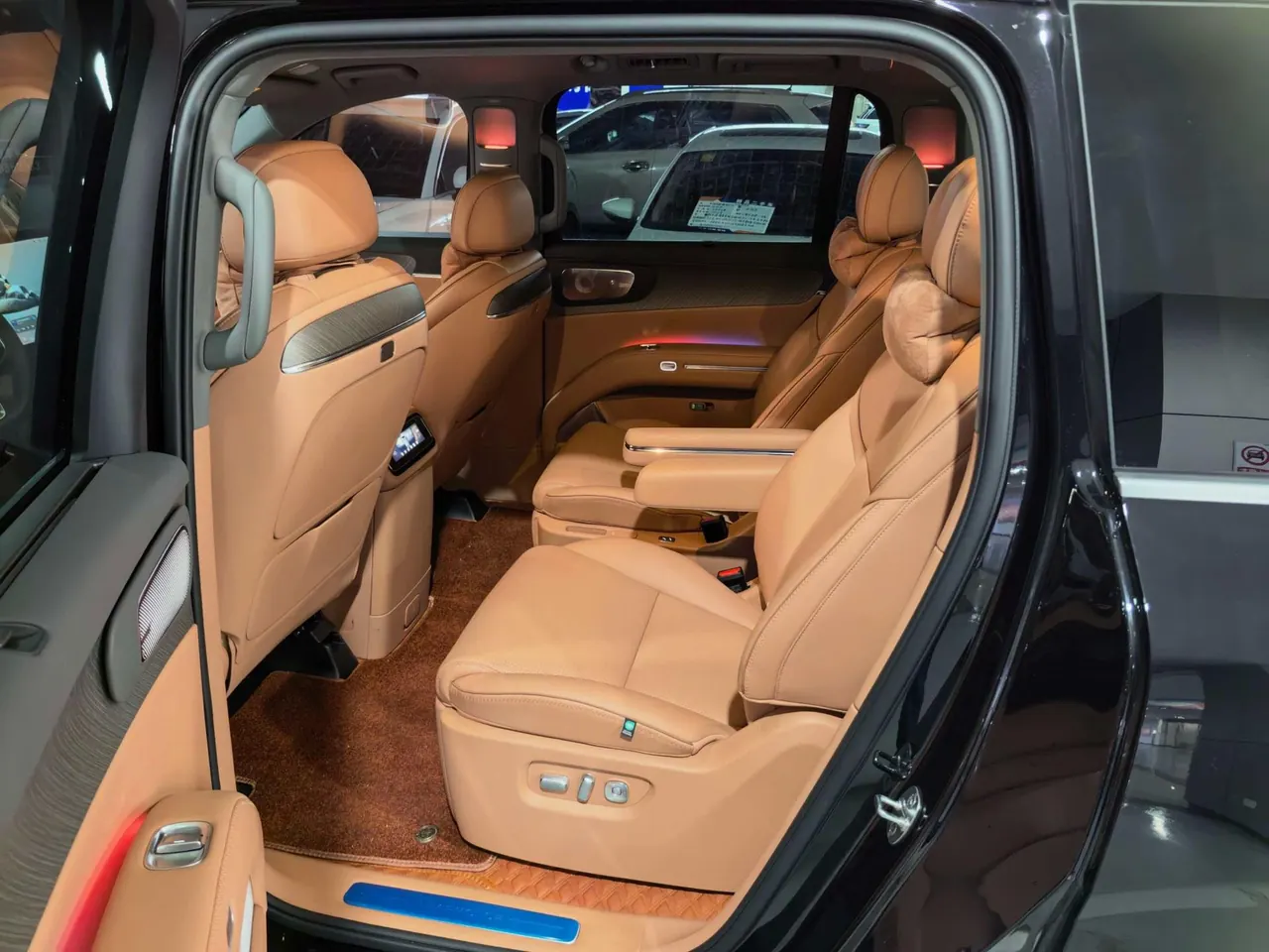 Leapmotor 2026 D 19 720 Zhizun Edition 6-seat Automatic Gear 6
