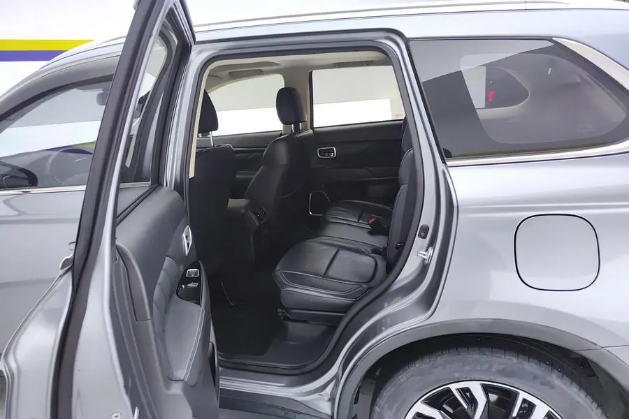 Mitsubishi 2020 Outlander 2.0 Stepless Two-Drive Enjoy Edition 7-seat Automatic Gear 4