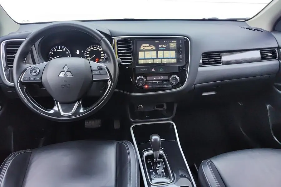 Mitsubishi 2020 Outlander 2.0 Stepless Two-Drive Enjoy Edition 7-seat Automatic Gear 5