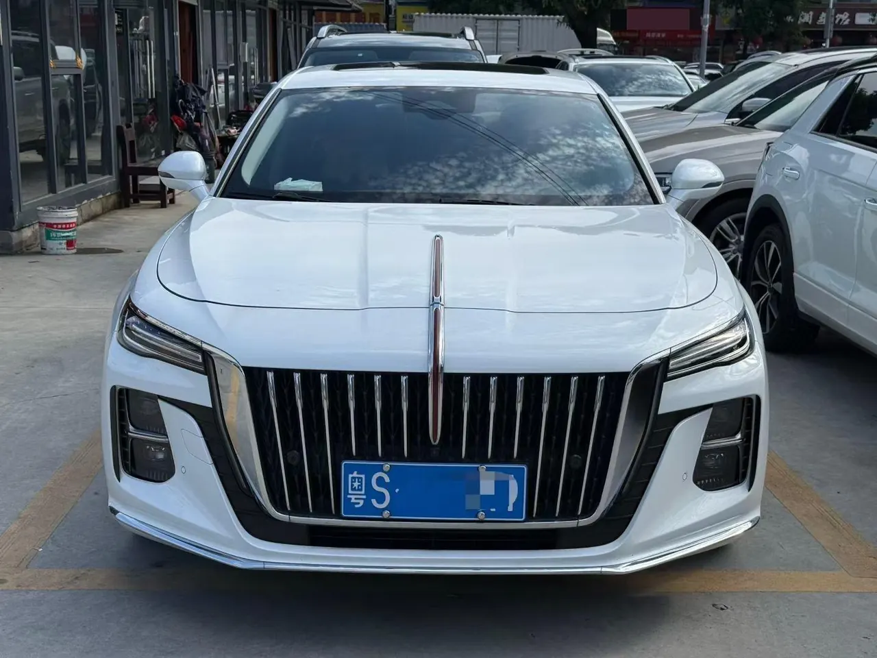 HongQi 2023 H5 2.0T Zhilian Flag Edition Automatic Gear 2