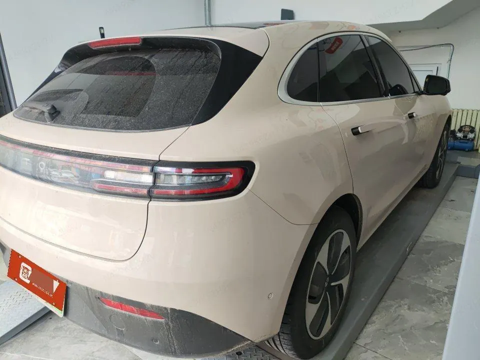AITO 2023 AITO M5 EV rear drive standard version automatic gear 3