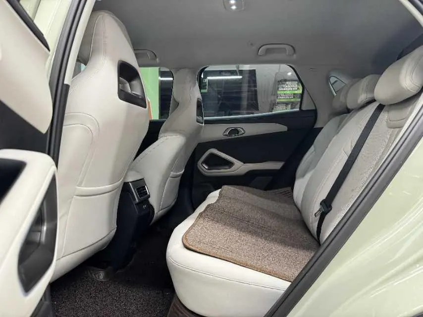 BYD 2025 Yuan UP Smart Driving 401KM Leading Automatic Gear 5