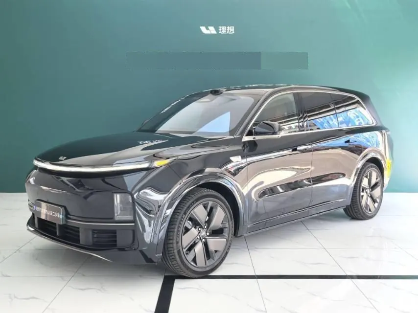 Open image lightbox: Li 2025 L9 Ultra Smart Refresh Edition Automatic Transmission