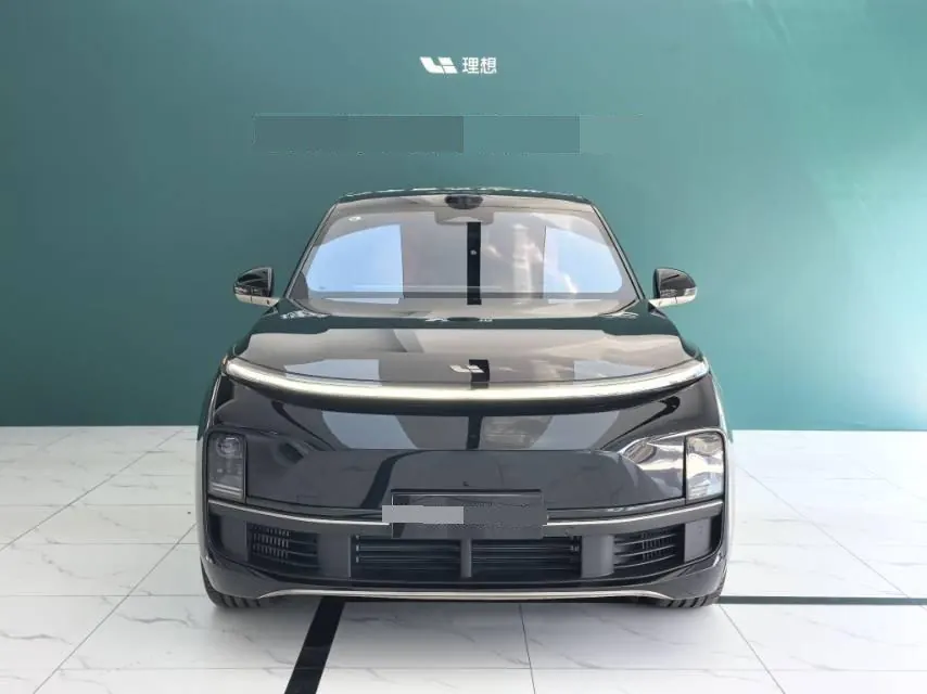 Li 2025 L9 Ultra Smart Refresh Edition Automatic Transmission 2