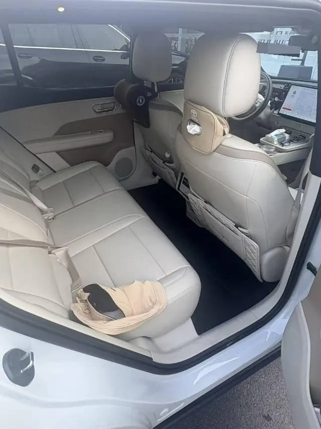 Toyota 2025 Platinum Intelligence 3X 520 Pro Advanced Intelligence Driving Edition Automatic Gear 3