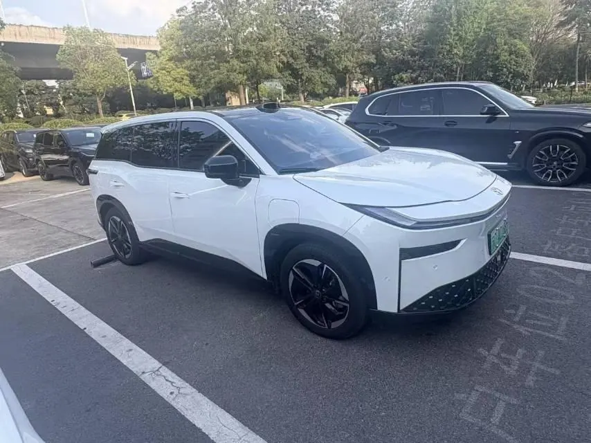 Toyota 2025 Platinum Intelligence 3X 520 Pro Advanced Intelligence Driving Edition Automatic Gear 5