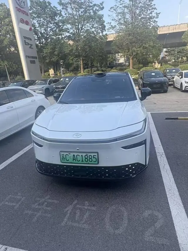 Toyota 2025 Platinum Intelligence 3X 520 Pro Advanced Intelligence Driving Edition Automatic Gear 7