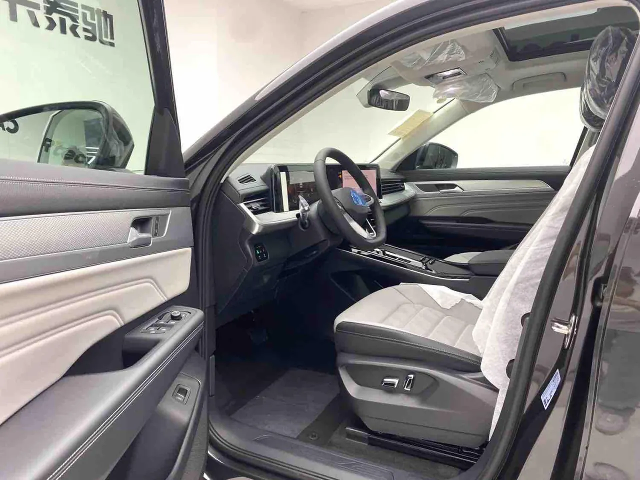 Volkswagen 2026 model tour 2.0TSI 330TSI luxury tour all enjoy automatic gear 4