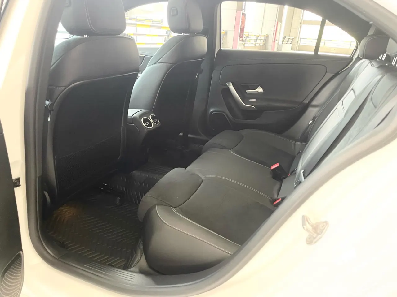 Mercedes Benz Class A 2022 A 200 L 1.3T Fashion Automatic Gear 10