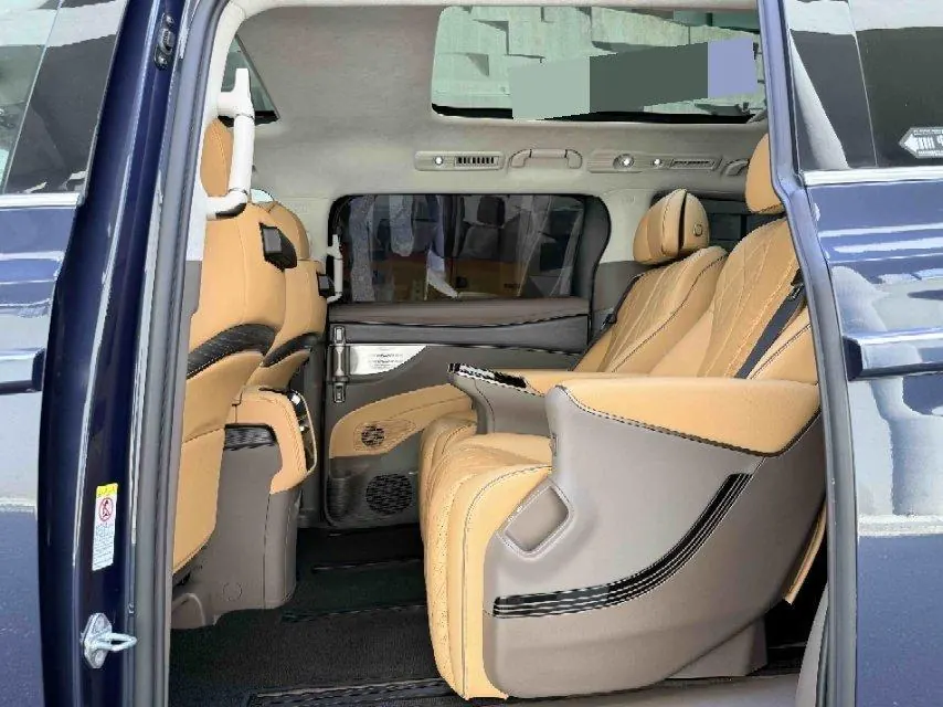 Denza 2022 Denza D9 DM-i 1.5T stepless 970 four-wheel drive flagship automatic gear 6