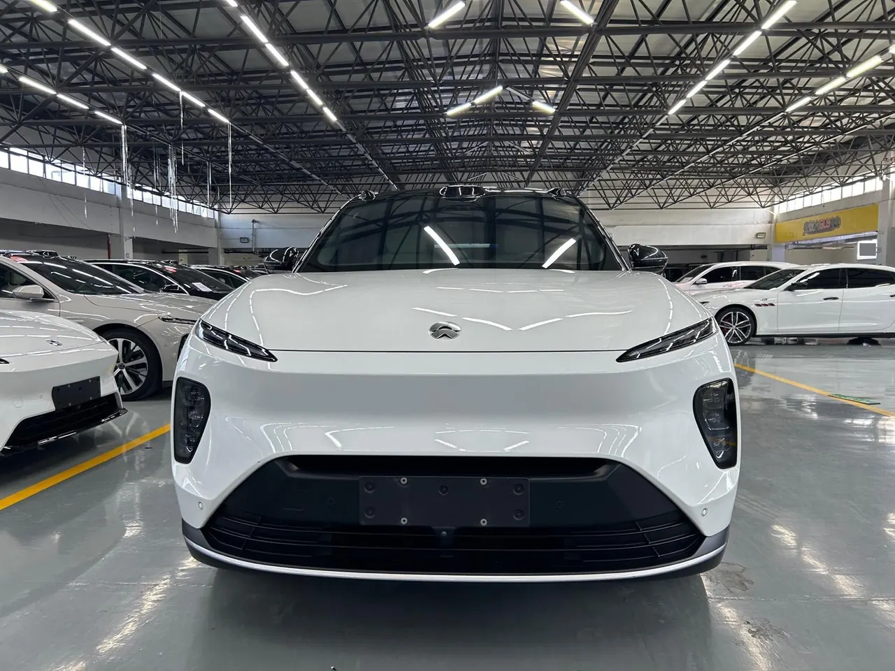 NIO 2023 ES8 75kWh Executive Edition Automatic Gear 2