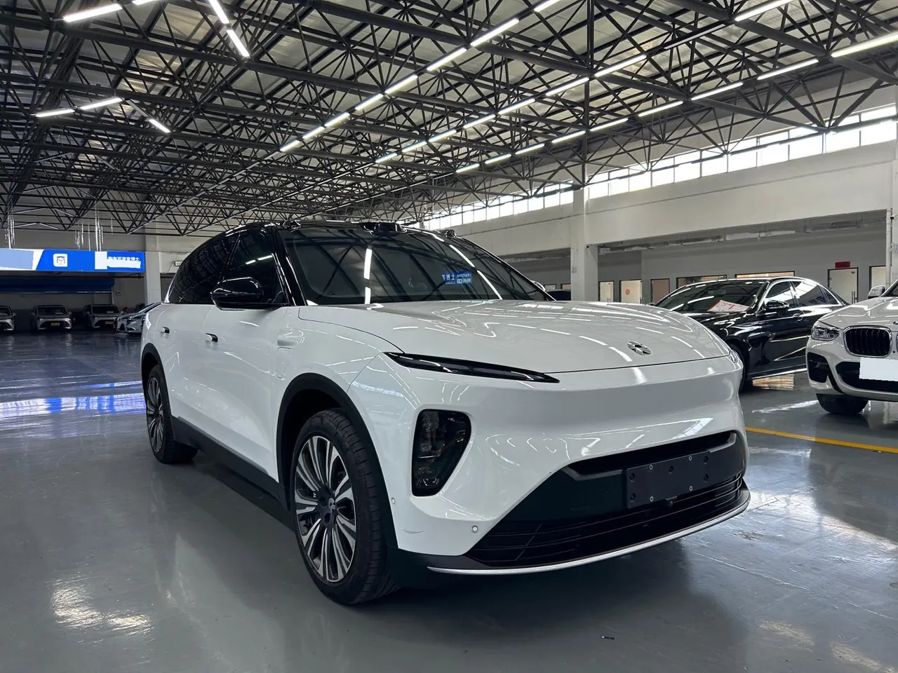 NIO 2023 ES8 75kWh Executive Edition Automatic Gear 3